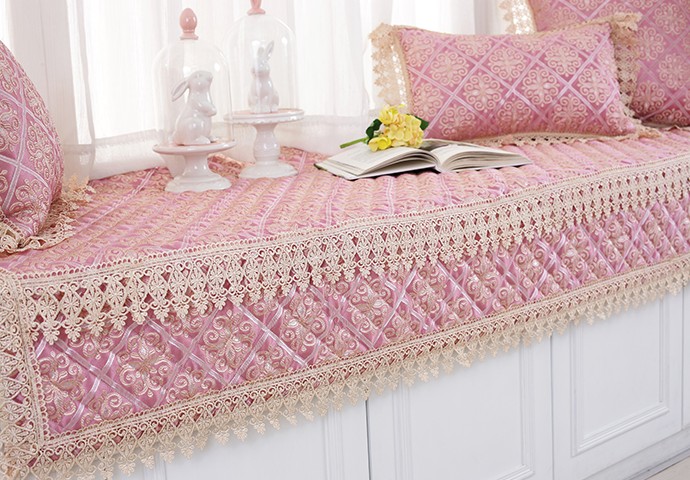 人人都向往精致的生活，準(zhǔn)備一款溫暖時(shí)髦的飄窗墊吧